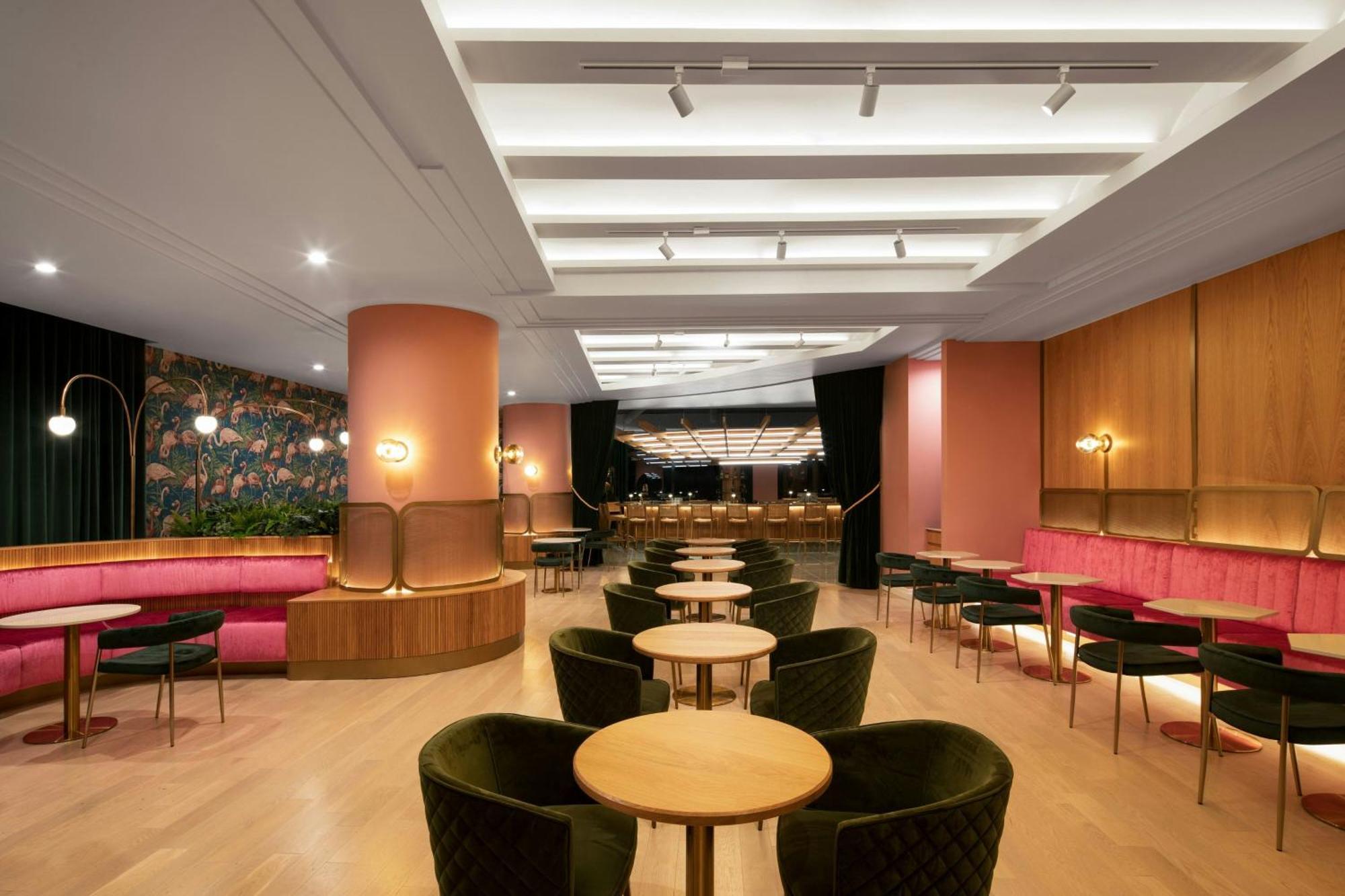 Honeyrose Hotel, Montreal, A Tribute Portfolio Hotel Exterior foto The Lounge at London Heathrow Airport