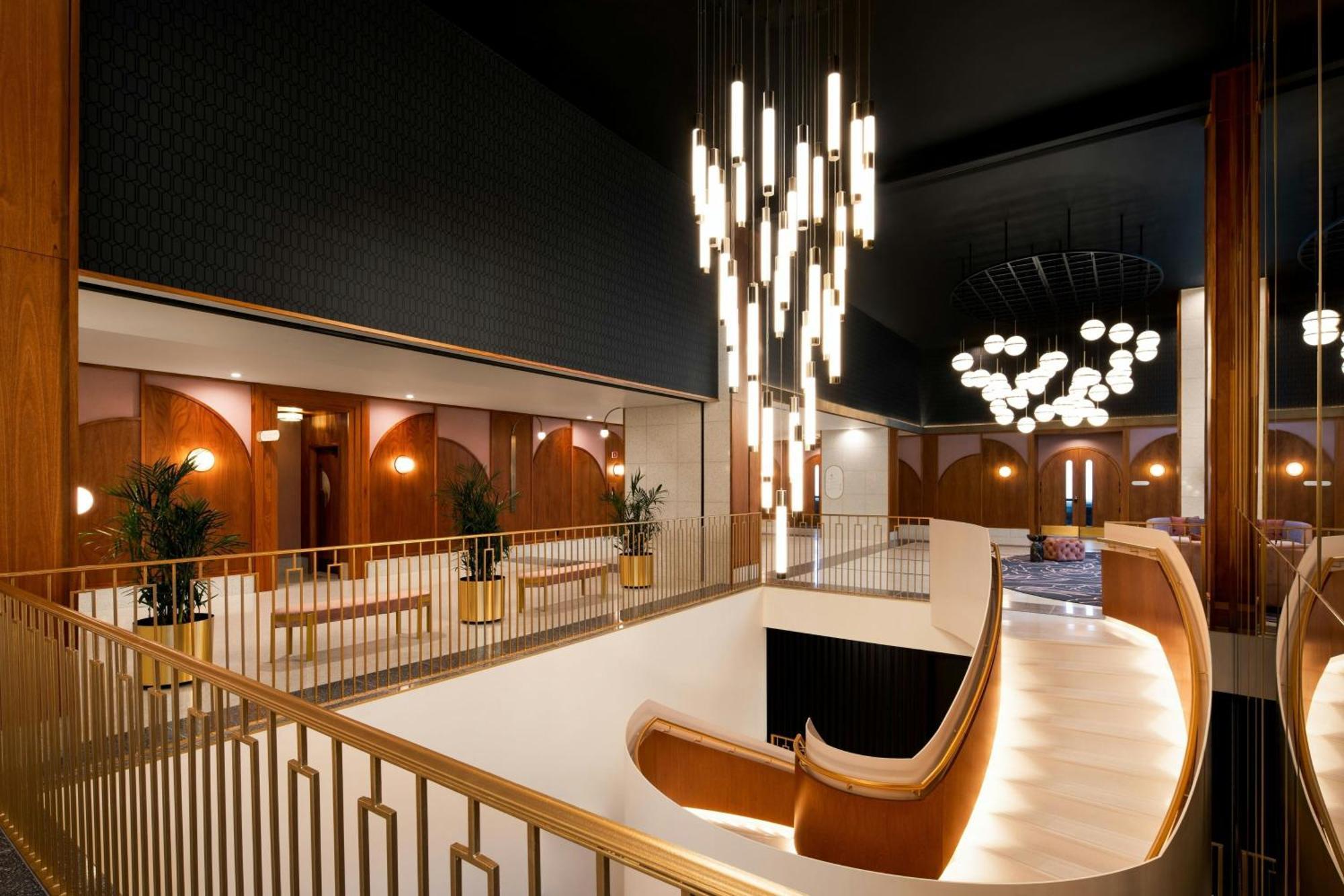 Honeyrose Hotel, Montreal, A Tribute Portfolio Hotel Exterior foto The interior of the new terminal